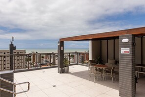 Outdoor dining - Mindset #207 - Comfort and Location by Carpediem (João Pessoa)