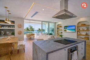 Interior - ®{Marbella~LUX~Sunsets} Beachfront+Pool+Families (Playa Juan Dolio)