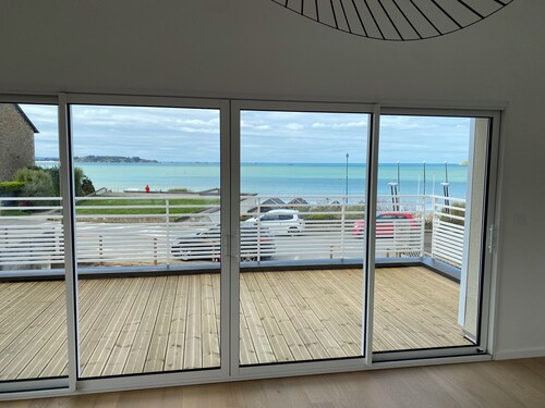 Loue très belle maison neuve face à la plage de St Sieu à Lancieux