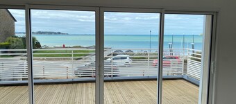 Loue très belle maison neuve face à la plage de St Sieu à Lancieux