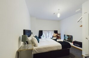 3 habitaciones, internet y ropa de cama 
