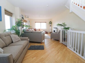 Living area - Snowdonia View (Pwllheli)