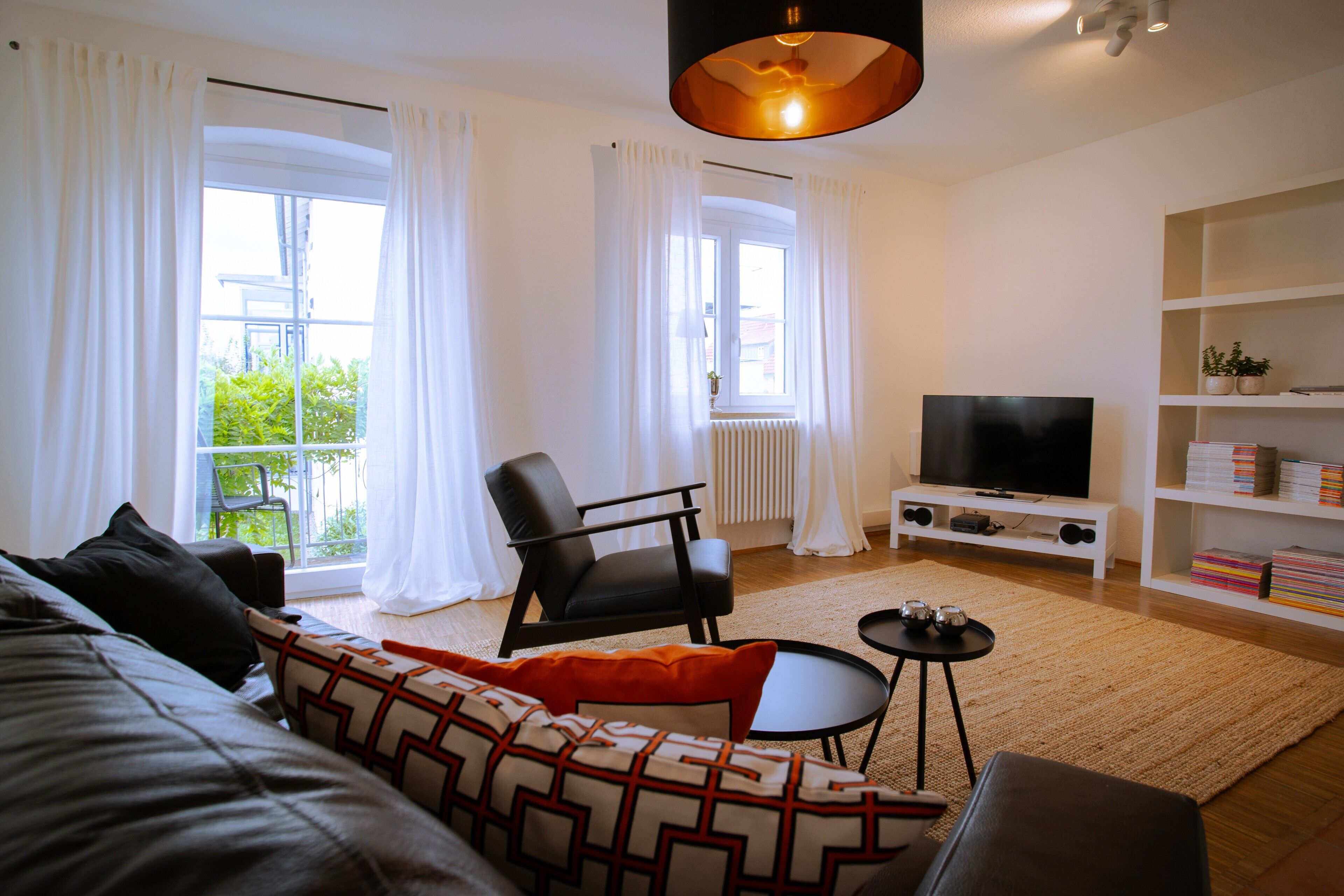Fernseher, Stereoanlage