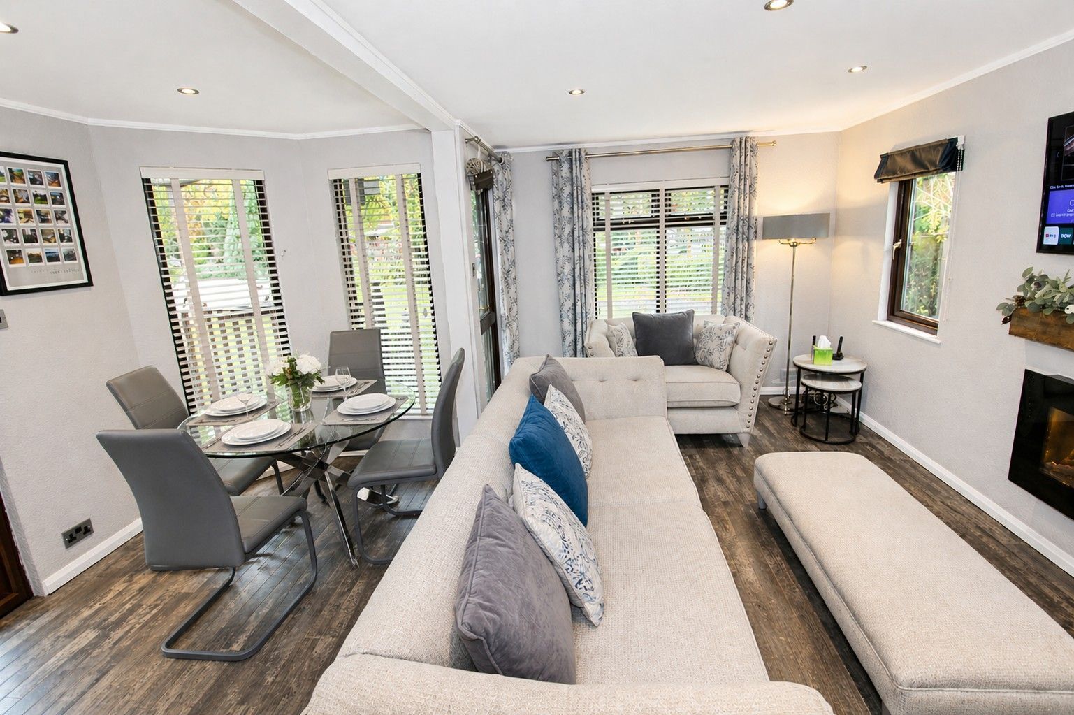 Grasmere 12, White Cross Bay, Midway Between Ambleside & Windermere With Hot Tub - Hawkshead