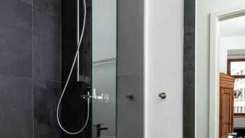 Doppia Comfort, vista città | Bagno