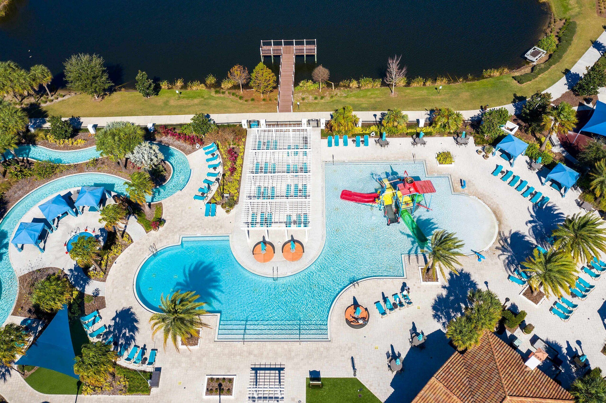 Piscine couverte, piscine extérieure