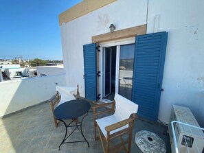 Outdoor dining - Kochyli - Comfortable apartment in the center of the island! (Kithira)