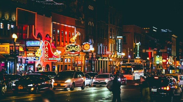 Luokittelematon kuva, 1 kautta 28, painike