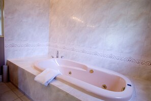 Unclassified image, 3 of 34, button