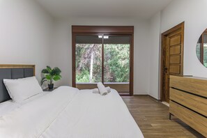 4 chambres, fer et planche à repasser, Wi-Fi