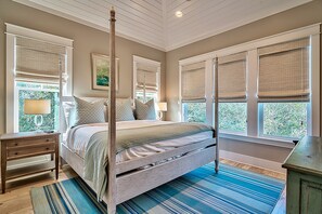 5 bedrooms, iron/ironing board, free WiFi, bed sheets - 🏖️Pet Friendly | 6 Bikes | Walk to Beach | Sea Glass on 30A🏖️ (Santa Rosa Beach)