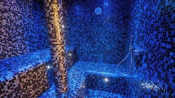 Steam room, 1 treatment room, massages
