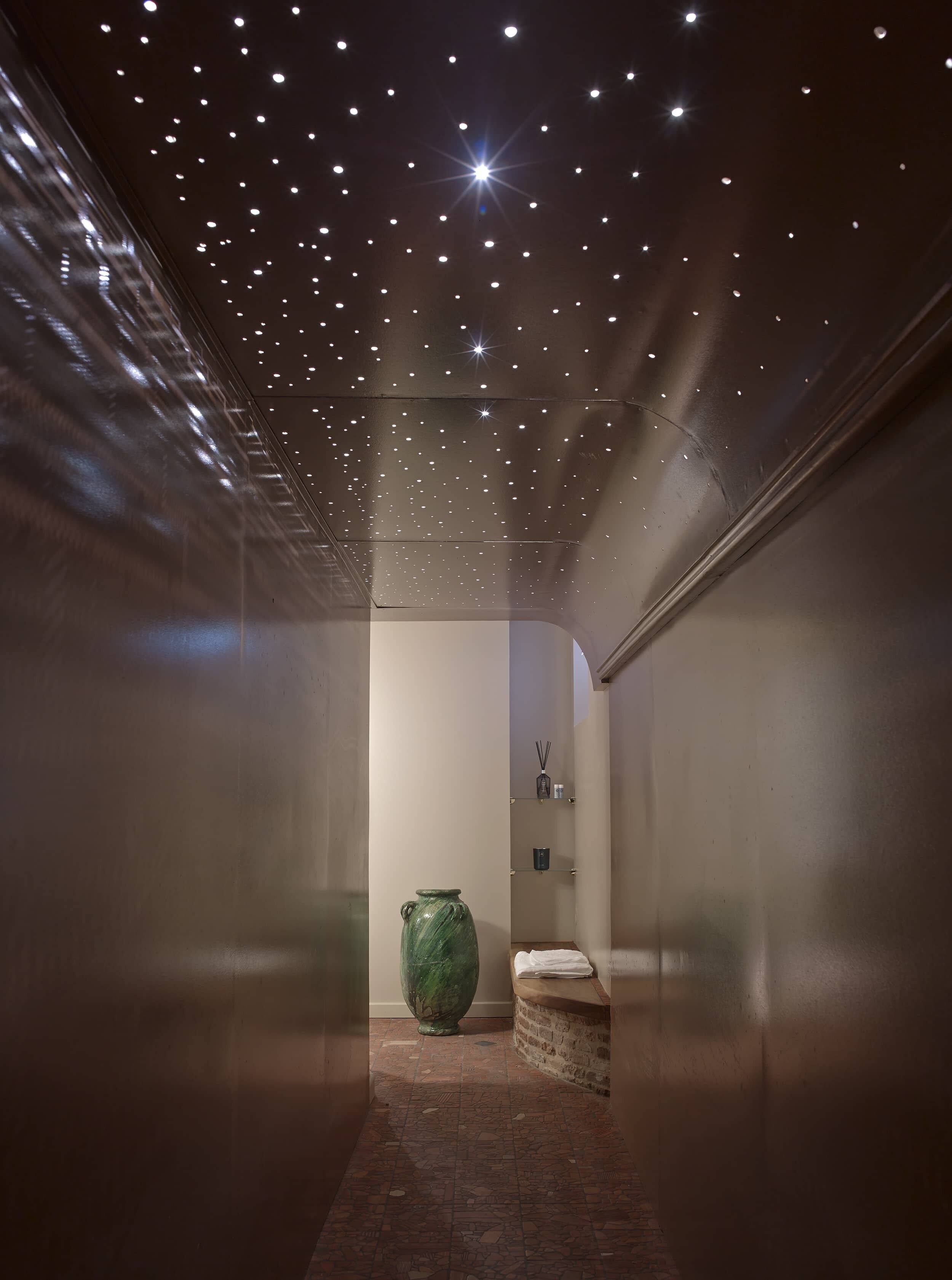 Baño turco, 1 sala de tratamiento, masajes