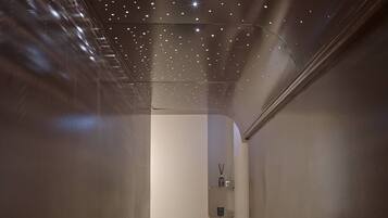 Baño turco, 1 sala de tratamiento, masajes