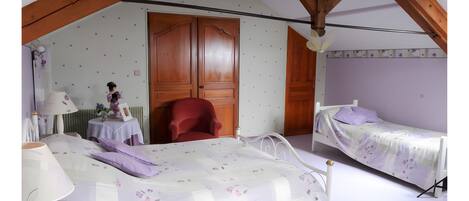 1 bedroom, WiFi, bed sheets