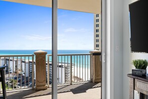 Interior - Grand Panama PCB 2BR Beach Views 2 Pools Sleeps 8 (Panama City Beach)