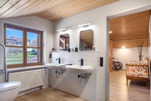 Ducha y secador de pelo