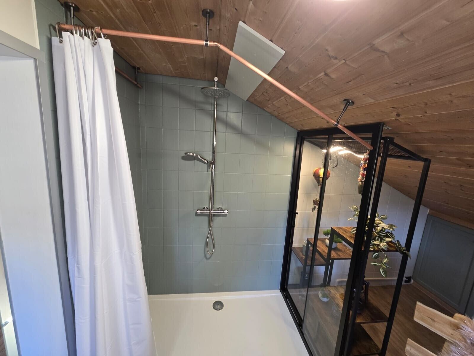 Een douche, een haardroger