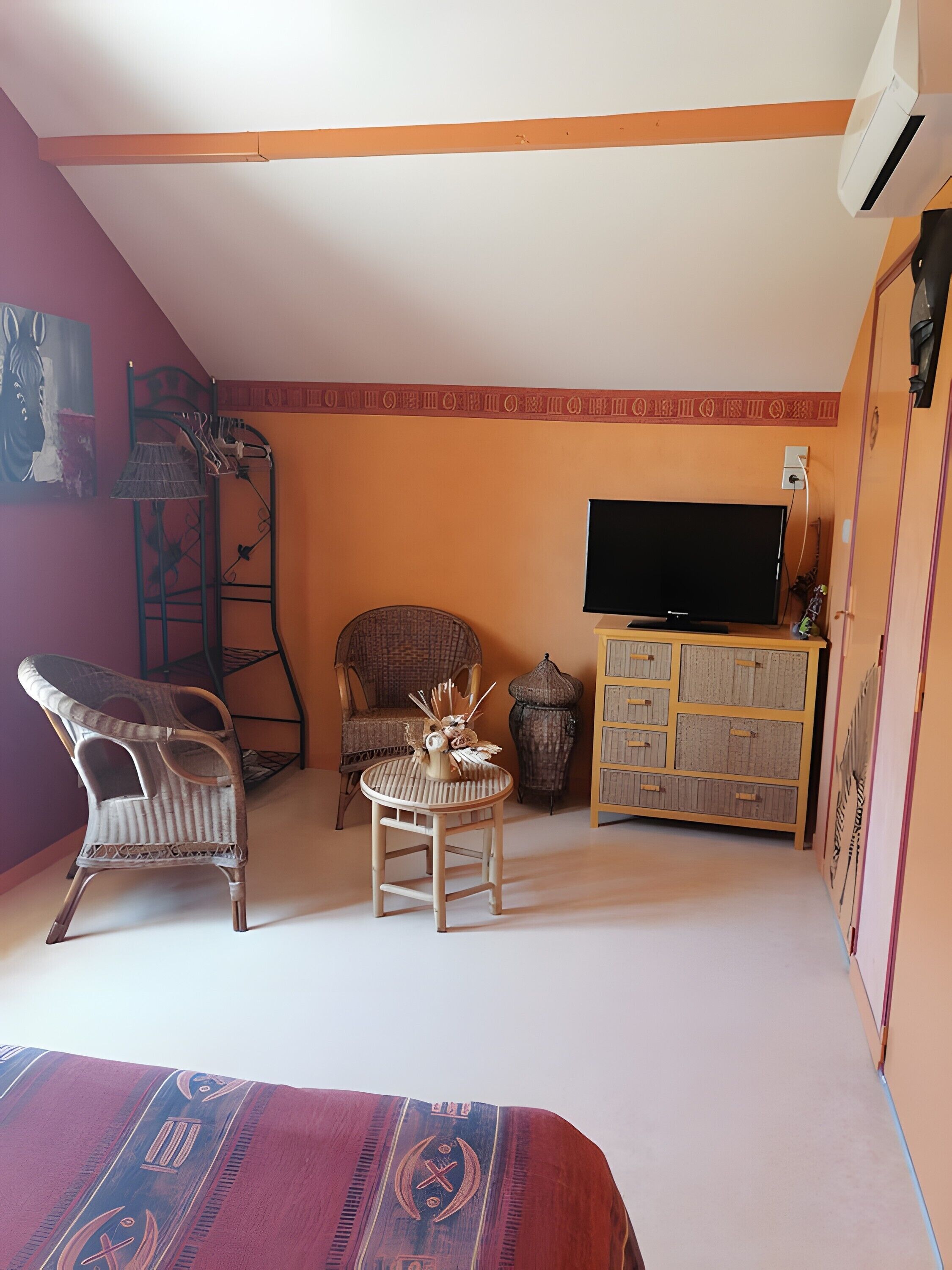 1 bedroom, WiFi, bed sheets