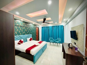Deluxe Double Room - The Prime Regency (Greater Noida)