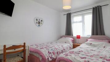 2 室のベッドルーム、客室ごとに異なる装飾、客室ごとに異なるインテリア