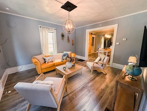 Nicht klassifiziertes Bild, 2 von 40, Schaltfläche