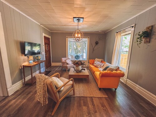 The Row House on 4th