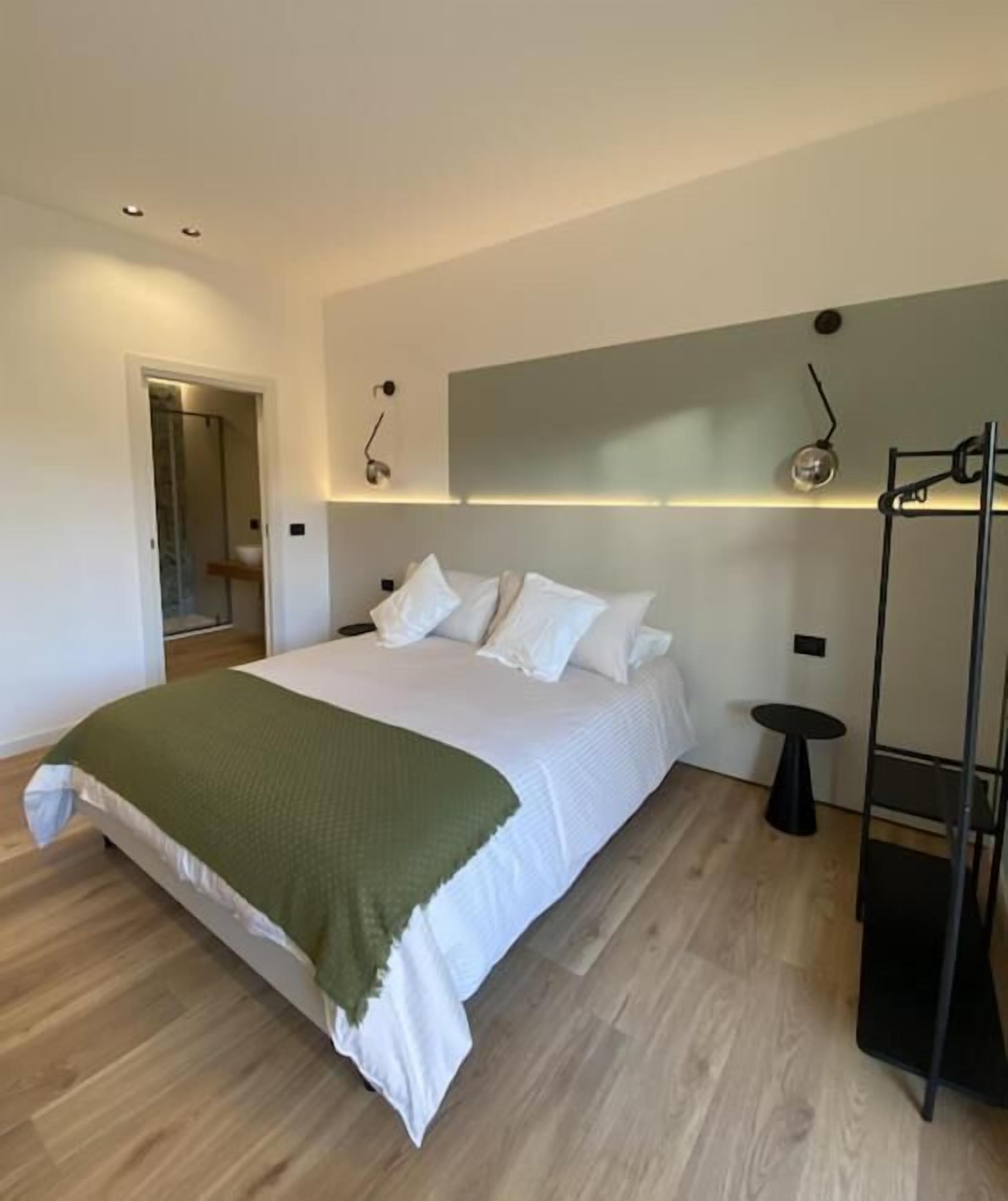 Doppelzimmer, Balkon, Stadtblick