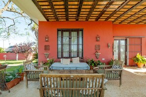 Unclassified image, 2 of 43, button - Casa La Almunia: Private Pool, Wi-Fi & Air Conditioning in Chiclana (Chiclana de la Frontera)