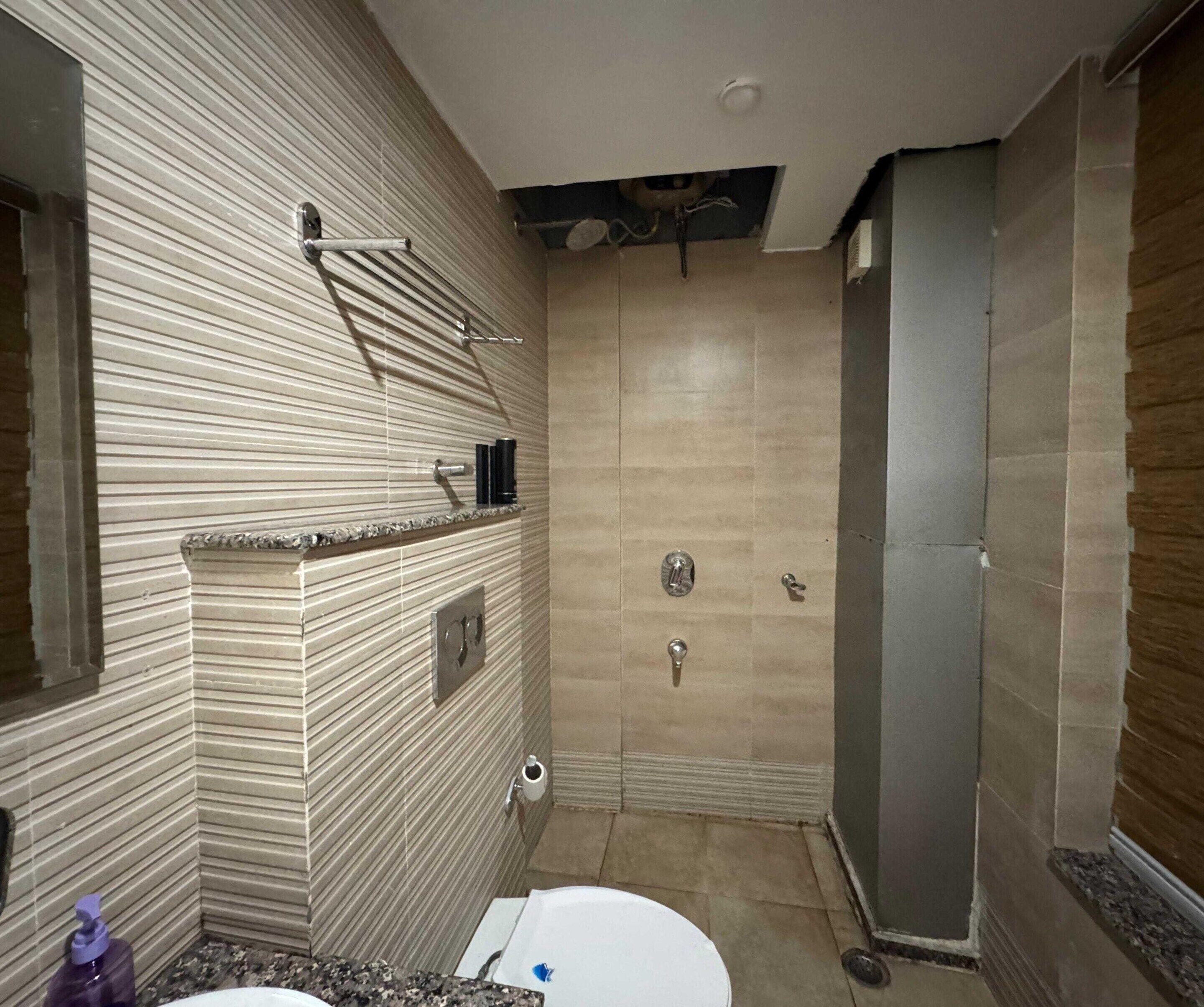 House | Bathroom