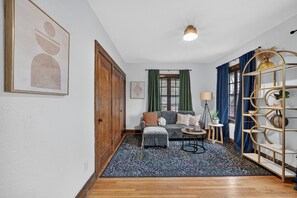 Imagen sin descripción, 5 de 27, botón