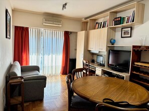 Imagen sin descripción, 3 de 8, botón