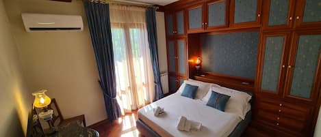 4 Schlafzimmer, Bügeleisen/Bügelbrett, WLAN, Bettwäsche