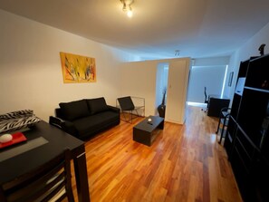 Smart TV, offices - Palermo Soho: Sleek flat with stunning view (Buenos Aires)