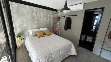 1 habitación, wifi y ropa de cama