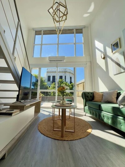 Plaza Serrano: Casa Dorada luxury loft by airesB&B