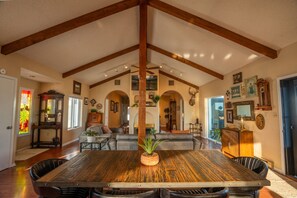 Lobby - Triangle Ranch - Private West Texas Retreat (Alpine)