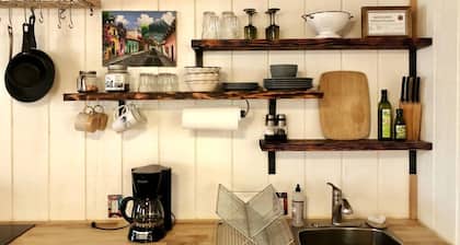 Studio Casita in Quiet Neighborhood