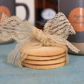 Unclassified image, 3 of 17, button - Room 'Pause Tranquille - Chambre 2' with Shared Terrace, Shared Garden and Wi-Fi (Sablé-sur-Sarthe)