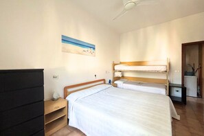 1 bedroom - CV019 – Cervia, one-bedroom apartment with balcony and parking space (Cervia)