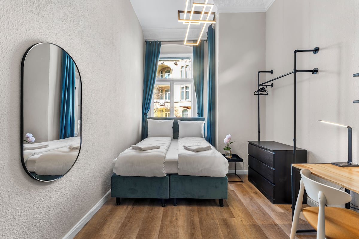 Standard Studio, 1 King Bed