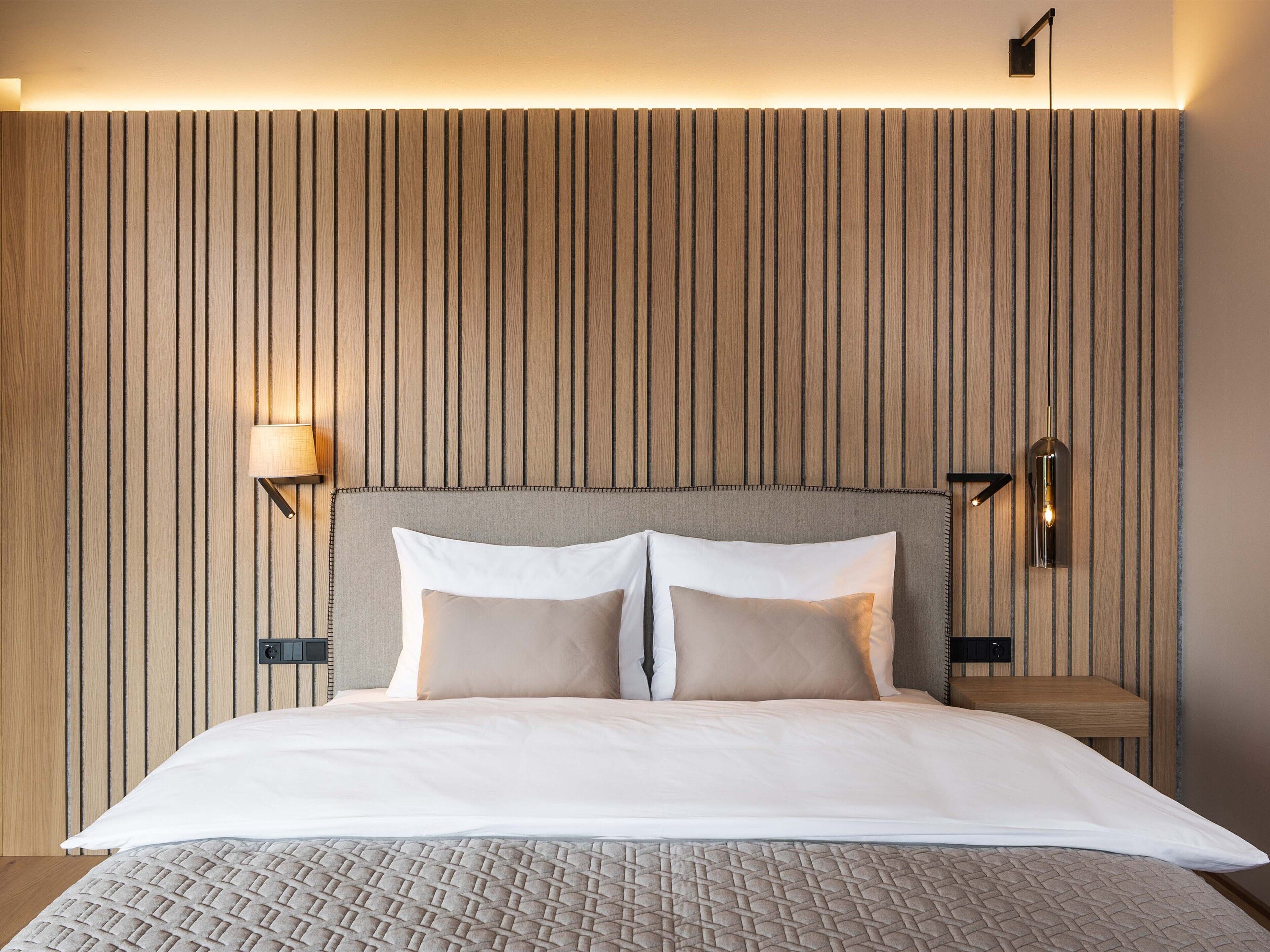 Deluxe Studio, Balcony, Garden View | In-room safe, blackout drapes, free WiFi