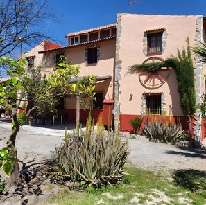 Exterior - Country House 'La Serrana' with Mountain View, Wi-Fi and Air Conditioning (Málaga)