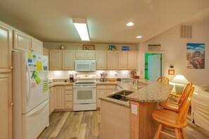 Fridge, microwave, oven, stovetop - JL#377 - A Tranquil Treat - A lovely OCEANSIDE vacation home (South Nags Head)