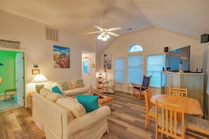 Smart TV - JL#377 - A Tranquil Treat - A lovely OCEANSIDE vacation home (South Nags Head)