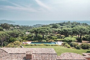 Pool - Villa swimming pool sea view in Croix-Valmer (La Croix-Valmer)