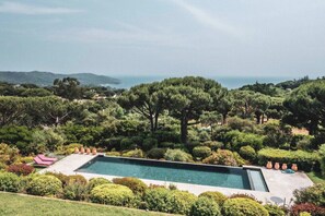 Pool - Villa swimming pool sea view in Croix-Valmer (La Croix-Valmer)