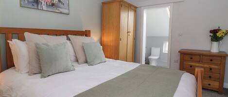 1 chambre, décoration personnalisée, ameublement personnalisé