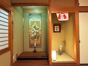 Interior - [Kamigyo-ku, Kyoto, Japan｜120 sq.m.｜3 Tatami rooms｜Max. 9 people (京都市)
