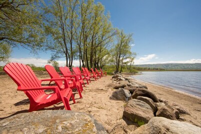 4 bdrm Apt, Ski-In/Ski-Out, Near The Village